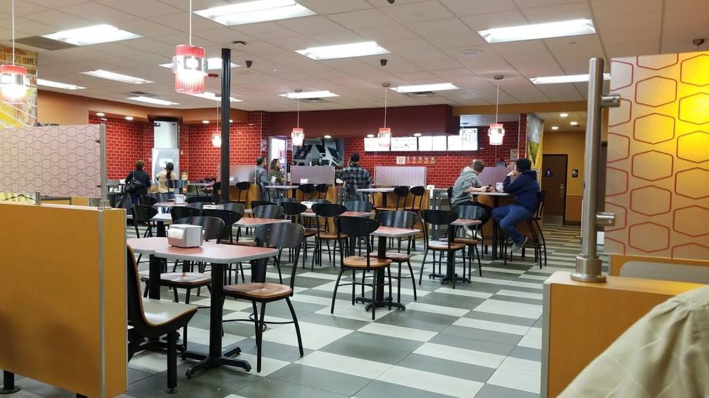 Jack in the Box | restaurant | 29105 Old Town Front St, Temecula, CA 92590, USA | 9515063322 OR +1 951-506-3322