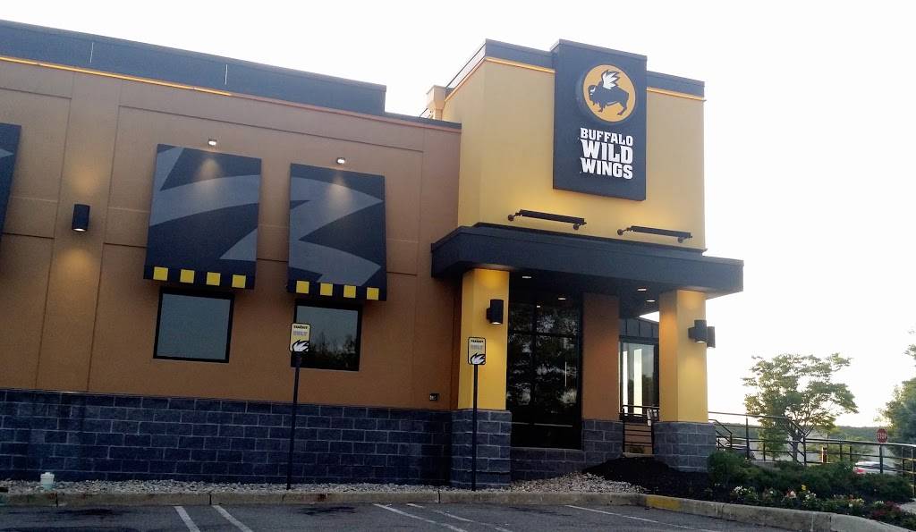 Buffalo Wild Wings | restaurant | 343 Mt Hope Ave, Rockaway, NJ 07866, USA | 9733619464 OR +1 973-361-9464
