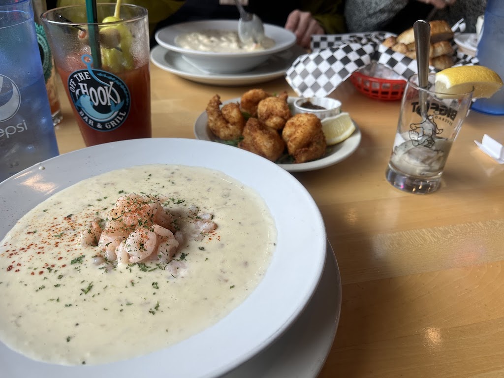 Off The Hook Bar & Grill | restaurant | 3211 S Coast Hwy, Newport, OR 97366, USA | 5418675555 OR +1 541-867-5555