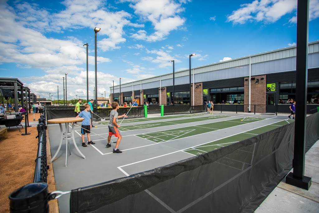 Chicken N Pickle- Wichita | restaurant | 1240 N Greenwich Rd, Wichita, KS 67206, USA | 3165357150 OR +1 316-535-7150