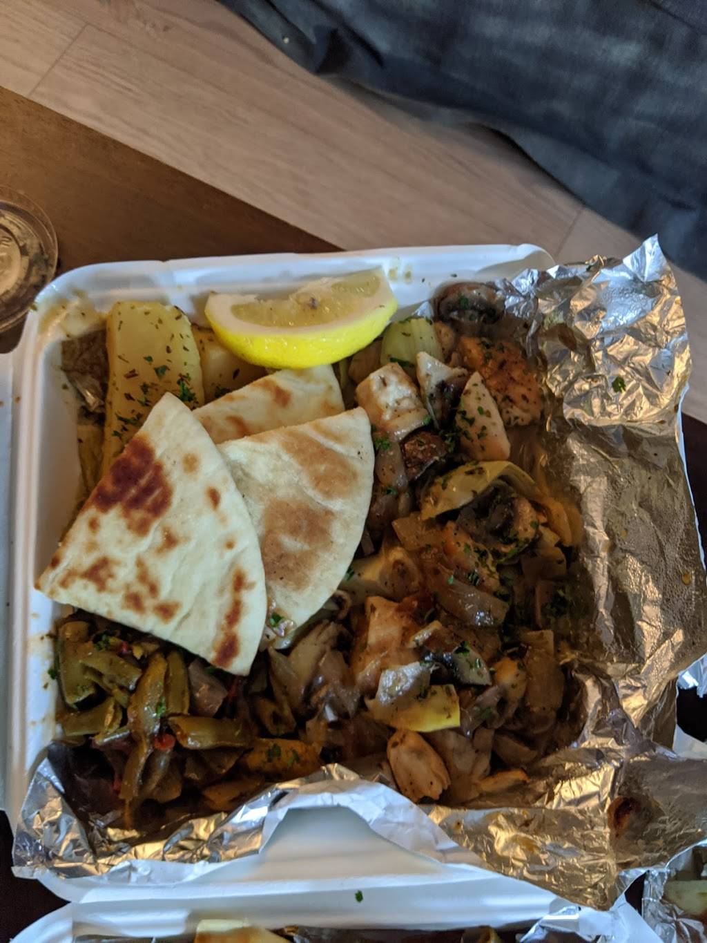 Yannis Greek Restaurant | restaurant | 7419 Greenwood Ave N, Seattle, WA 98103, USA | 2067836945 OR +1 206-783-6945