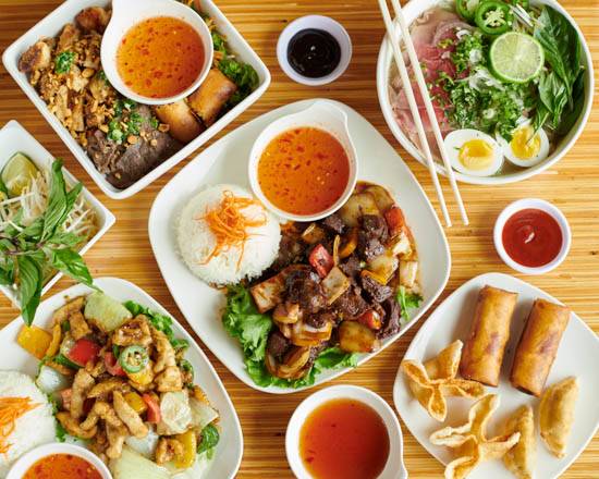 Mile High Pho | restaurant | 1100 W Dillon Rd #1, Louisville, CO 80027, USA | 7207108372 OR +1 720-710-8372