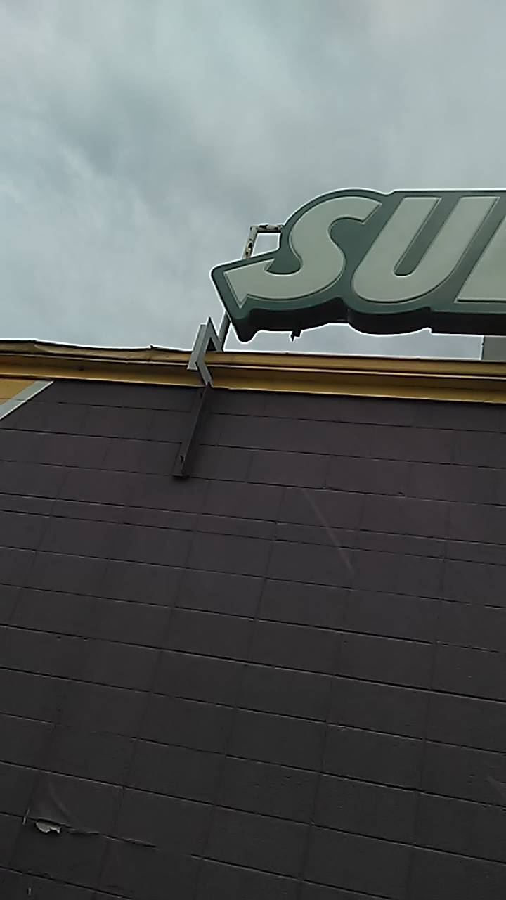 Subway | restaurant | 2488 Oregon Rd, Northwood, OH 43619, USA | 4196669823 OR +1 419-666-9823