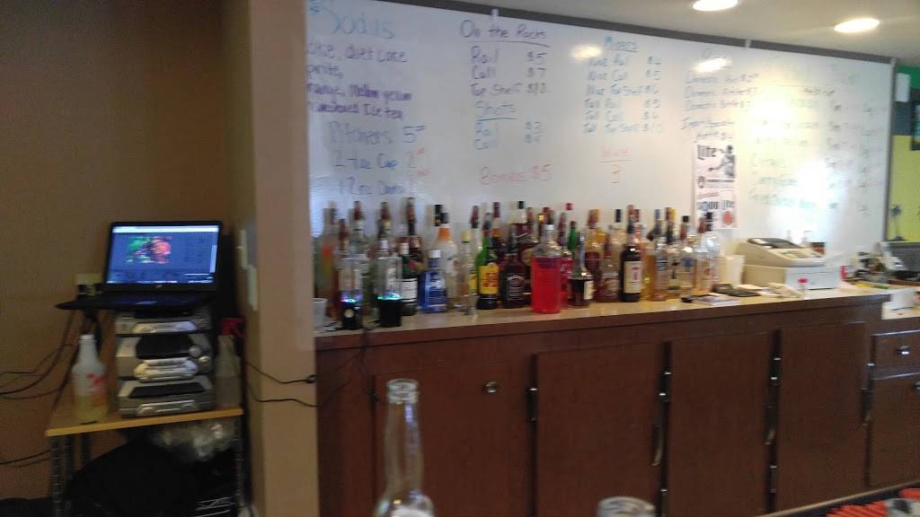 Island Jam | restaurant | 2703 S Chicago Ave, South Milwaukee, WI 53172, USA | 4143014699 OR +1 414-301-4699