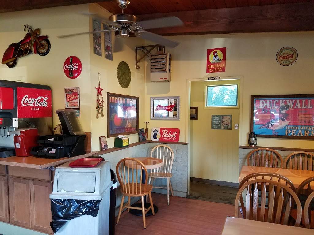 Country Burger | restaurant | 3110 Lakewood Rd, Arlington, WA 98223, USA | 3606528844 OR +1 360-652-8844