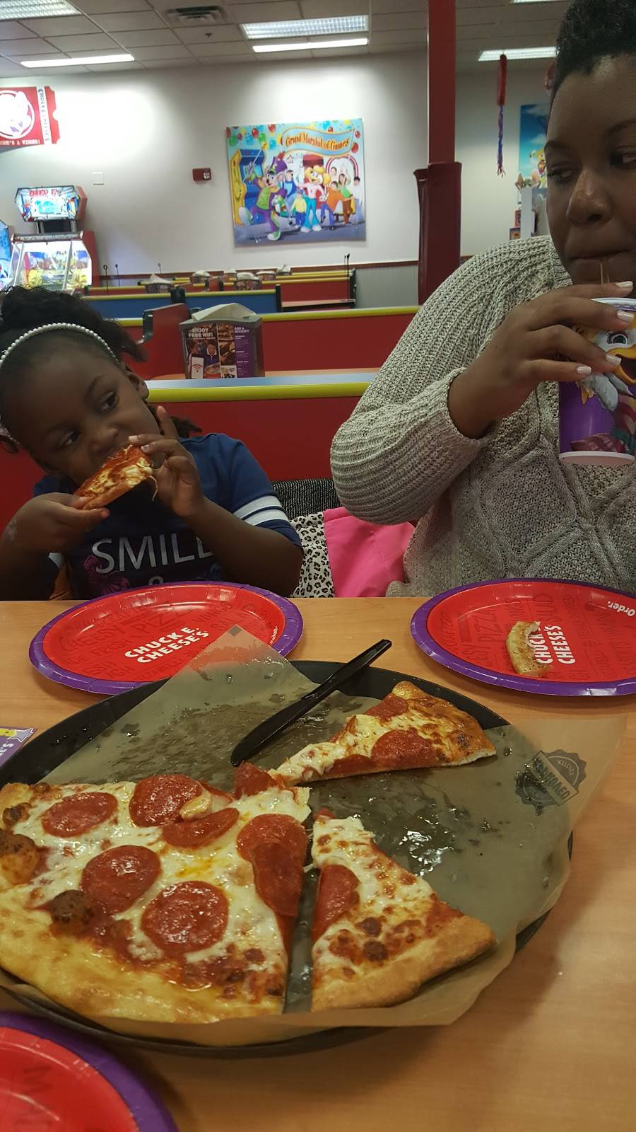 Chuck E. Cheeses | restaurant | 1275 N Dupont Hwy, Dover, DE 19901, USA | 3027369881 OR +1 302-736-9881