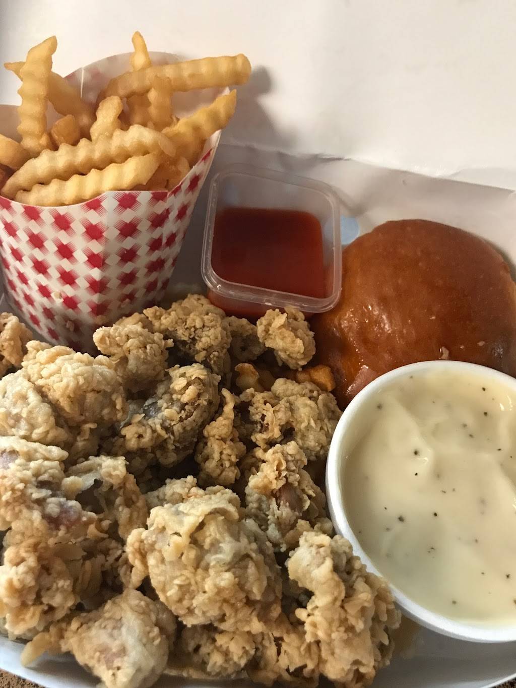 Bushs Chicken | restaurant | 3111 Thousand Oaks, San Antonio, TX 78247, USA | 2102909043 OR +1 210-290-9043