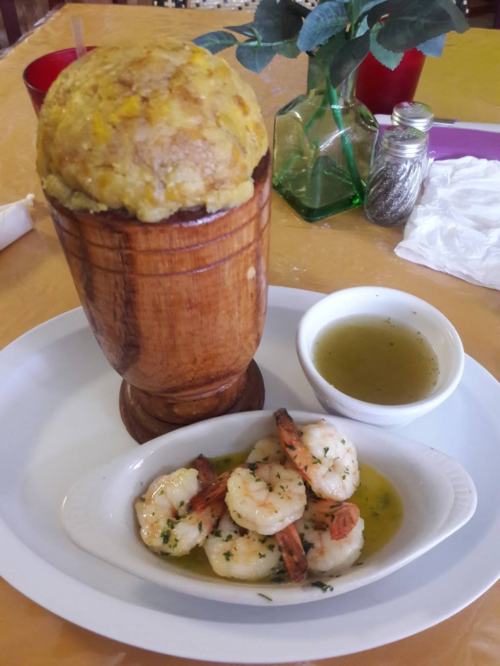 Isla Del Coqui Restaurant | restaurant | 3092 Jog Rd, Greenacres, FL 33467, USA | 5616420204 OR +1 561-642-0204