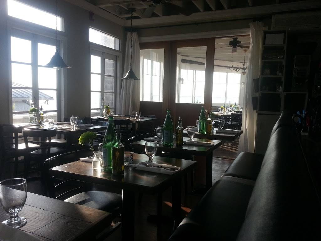 Top of the Bay | restaurant | 159 Dock Walk, Cherry Grove, NY 11782, USA | 6315976028 OR +1 631-597-6028