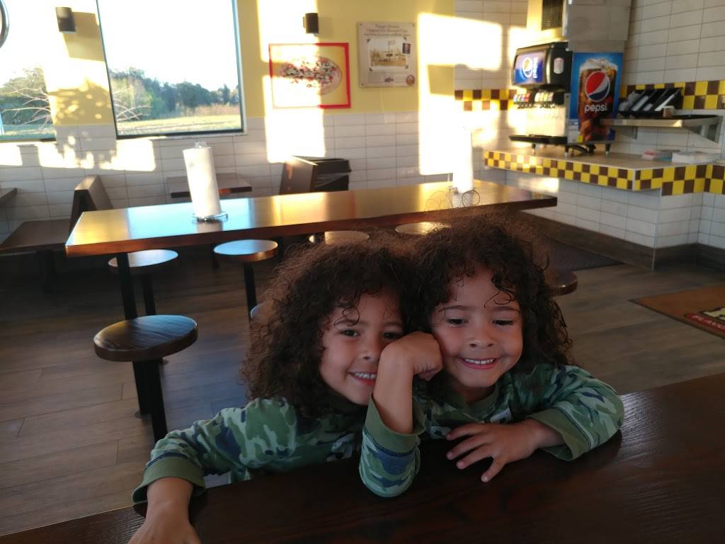 Hungry Howies Pizza | meal delivery | 16517 Fishhawk Blvd, Lithia, FL 33547, USA | 8136899200 OR +1 813-689-9200