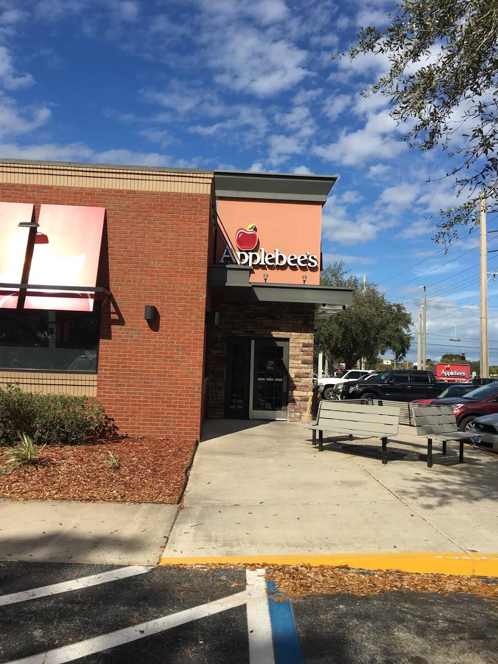 Applebees Grill + Bar | restaurant | 3001 W Eau Gallie Blvd, Melbourne, FL 32934, USA | 3212428488 OR +1 321-242-8488