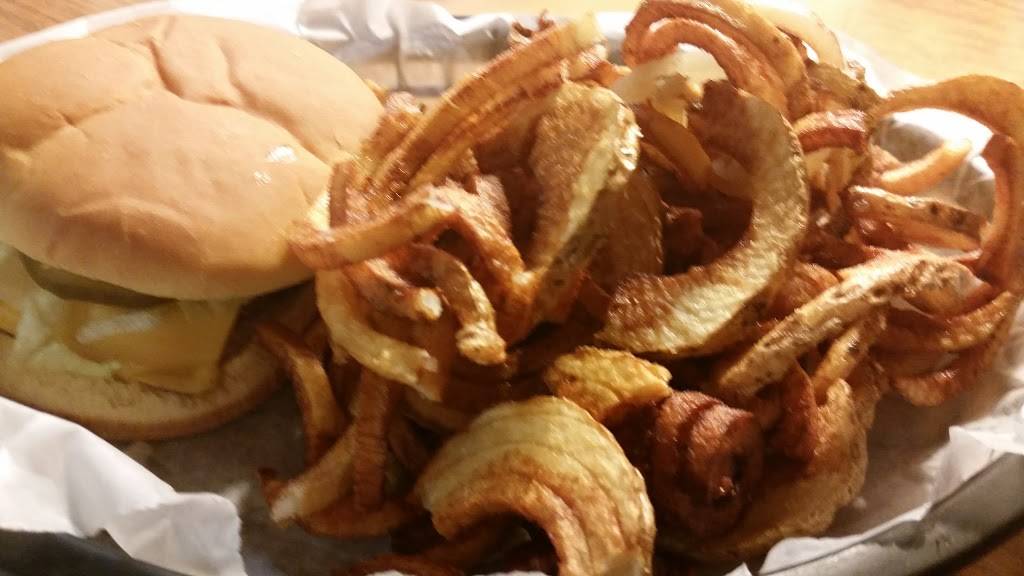 Rowes Recreation | restaurant | 307 W Main St, Montpelier, OH 43543, USA | 4194858711 OR +1 419-485-8711