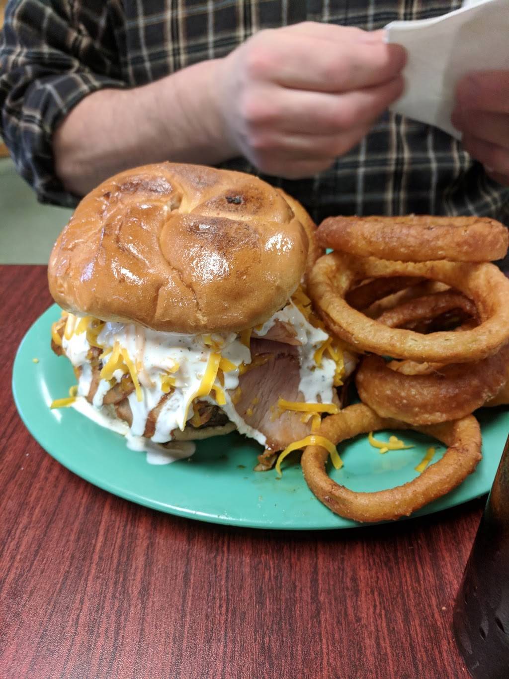 Sunnyside Grill | restaurant | 7995 Wesselman Rd, Cleves, OH 45002, USA | 5133535999 OR +1 513-353-5999