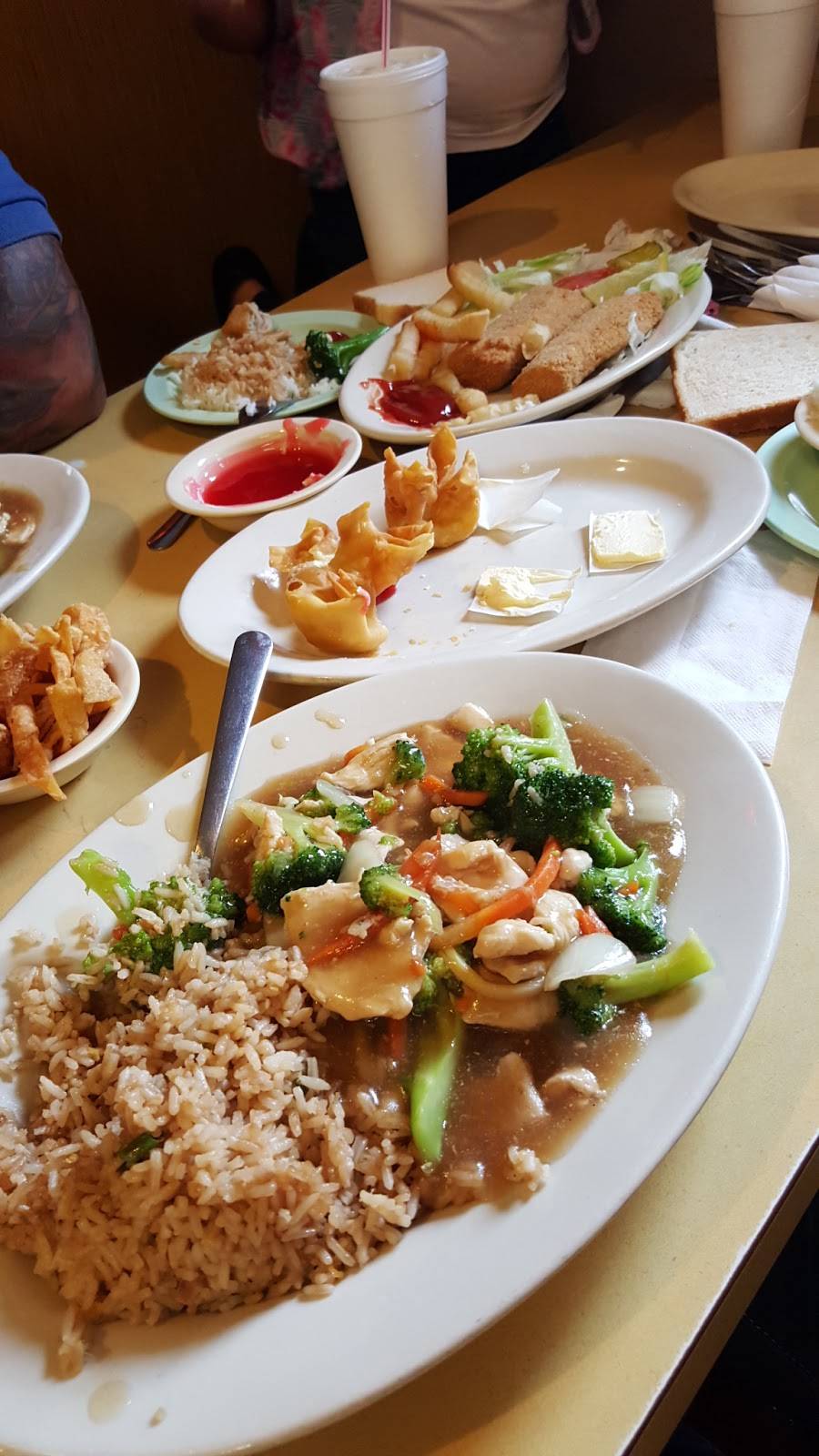 Golden Star Cafe | restaurant | 821 W Commerce St, San Antonio, TX 78207, USA | 2102231681 OR +1 210-223-1681