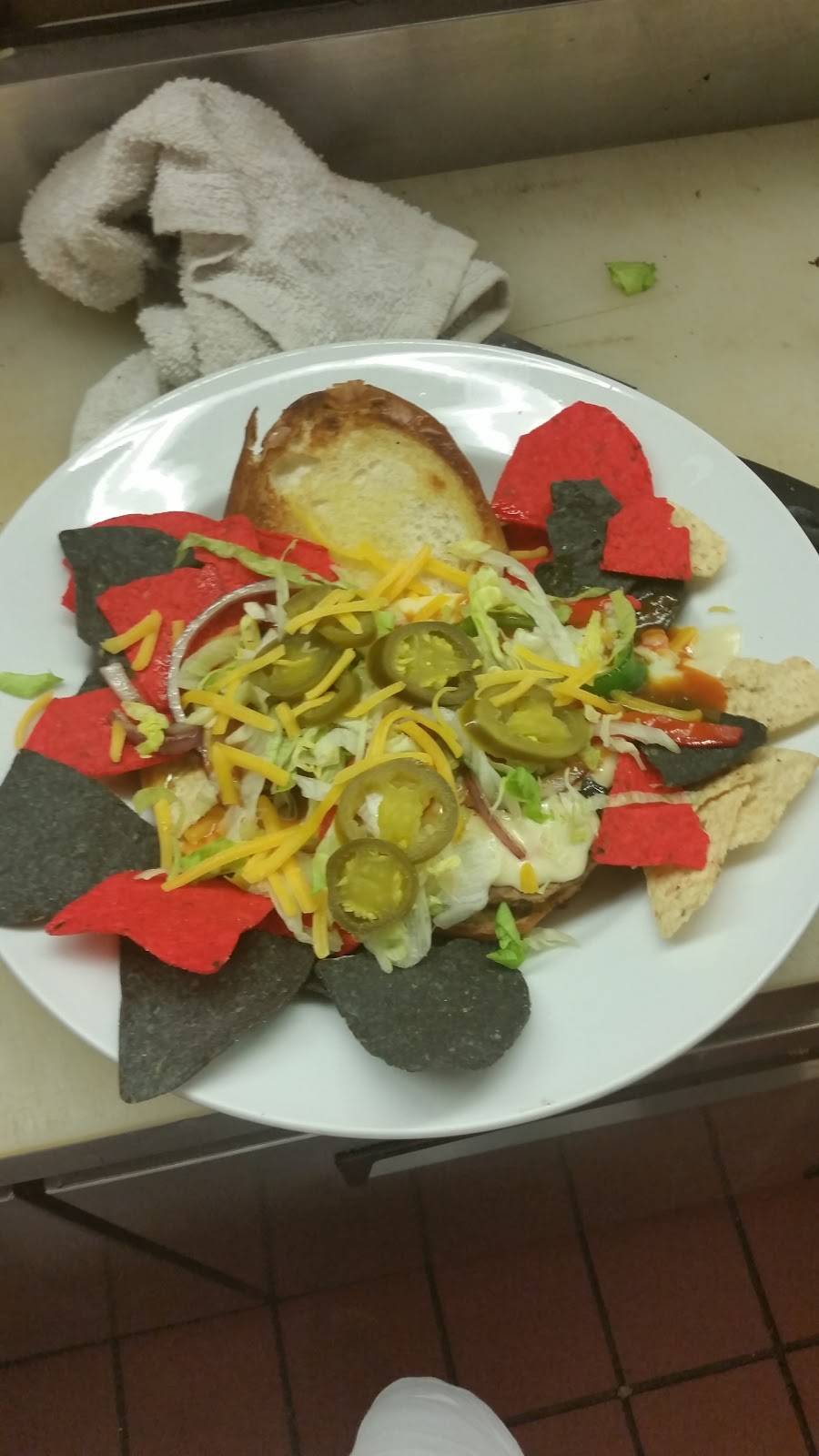 Delanies Neighborhood Grille | restaurant | 67 West Ave, Tallmadge, OH 44278, USA | 3306302888 OR +1 330-630-2888