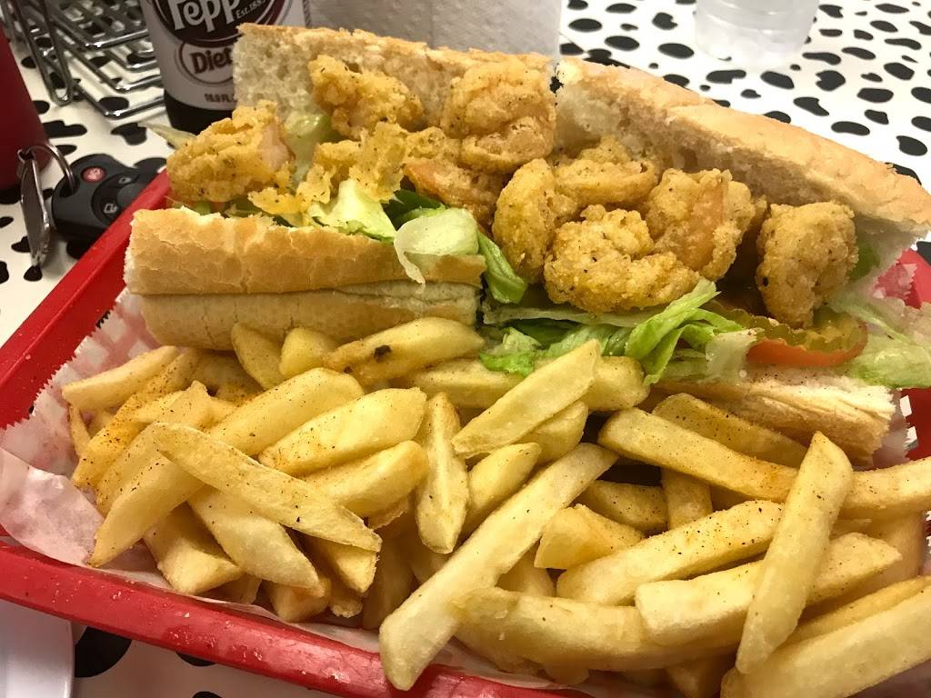 Bayou Market | restaurant | 101 E Southwest Pkwy, Lewisville, TX 75067, USA | 9724348500 OR +1 972-434-8500