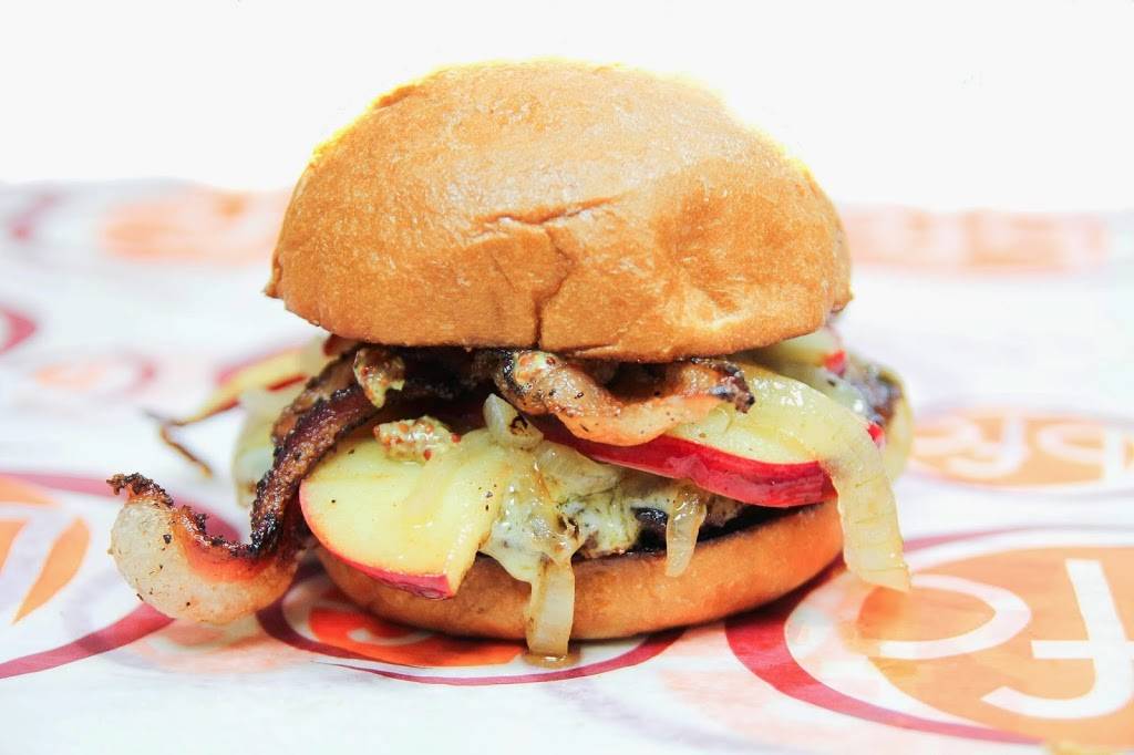 Burger Fusion Company | restaurant | 200 Pearl St, La Crosse, WI 54601, USA | 6088816398 OR +1 608-881-6398