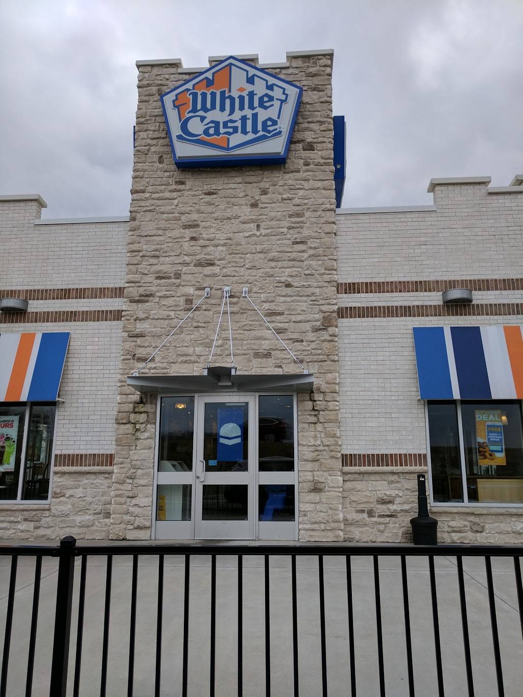 White Castle | restaurant | 102 Siemers Dr, Cape Girardeau, MO 63701, USA | 5733351457 OR +1 573-335-1457