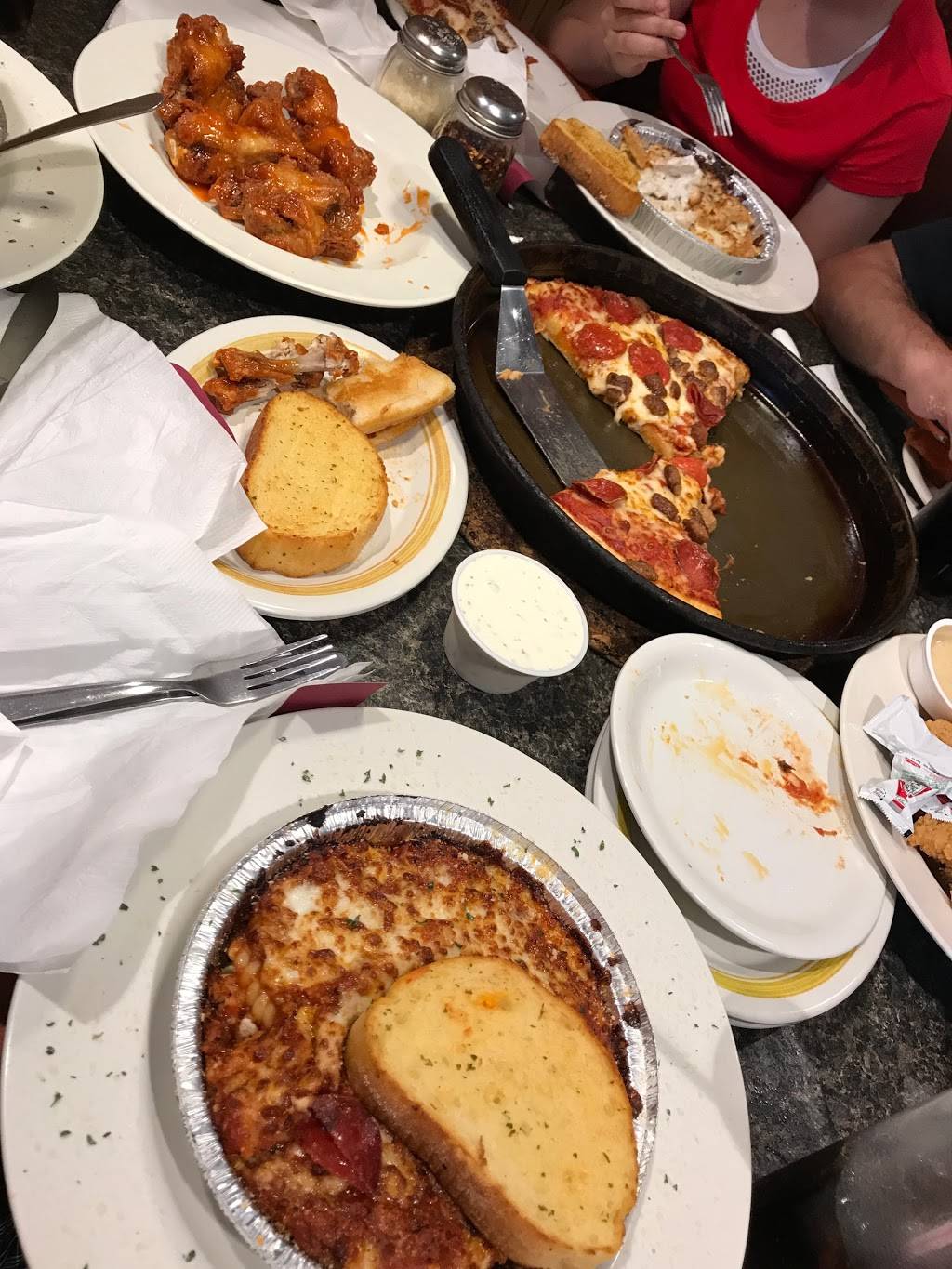 Pizza Hut | restaurant | 2303 N Rolling Rd, Baltimore, MD 21244, USA | 4102657766 OR +1 410-265-7766