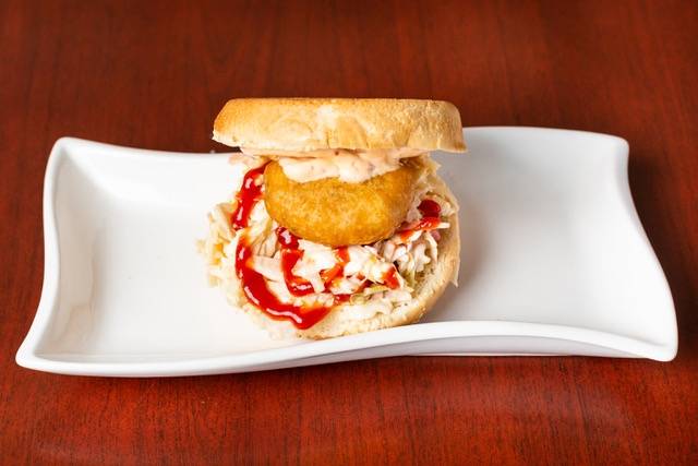 Shawarma By Sector 17 | restaurant | 545 Steeles Ave W, Brampton, ON L6Y 4E7, Canada | 9054549000 OR +1 905-454-9000