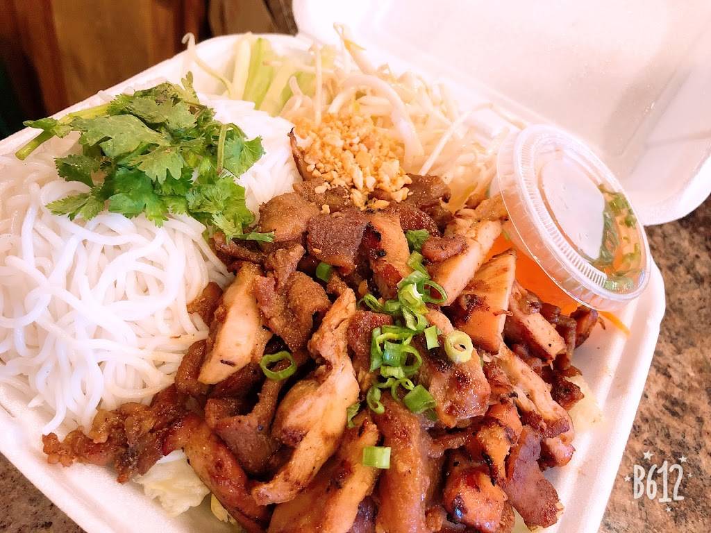 Pho Lewis | restaurant | 14902A Union Ave SW, Lakewood, WA 98498, USA | 2535815000 OR +1 253-581-5000