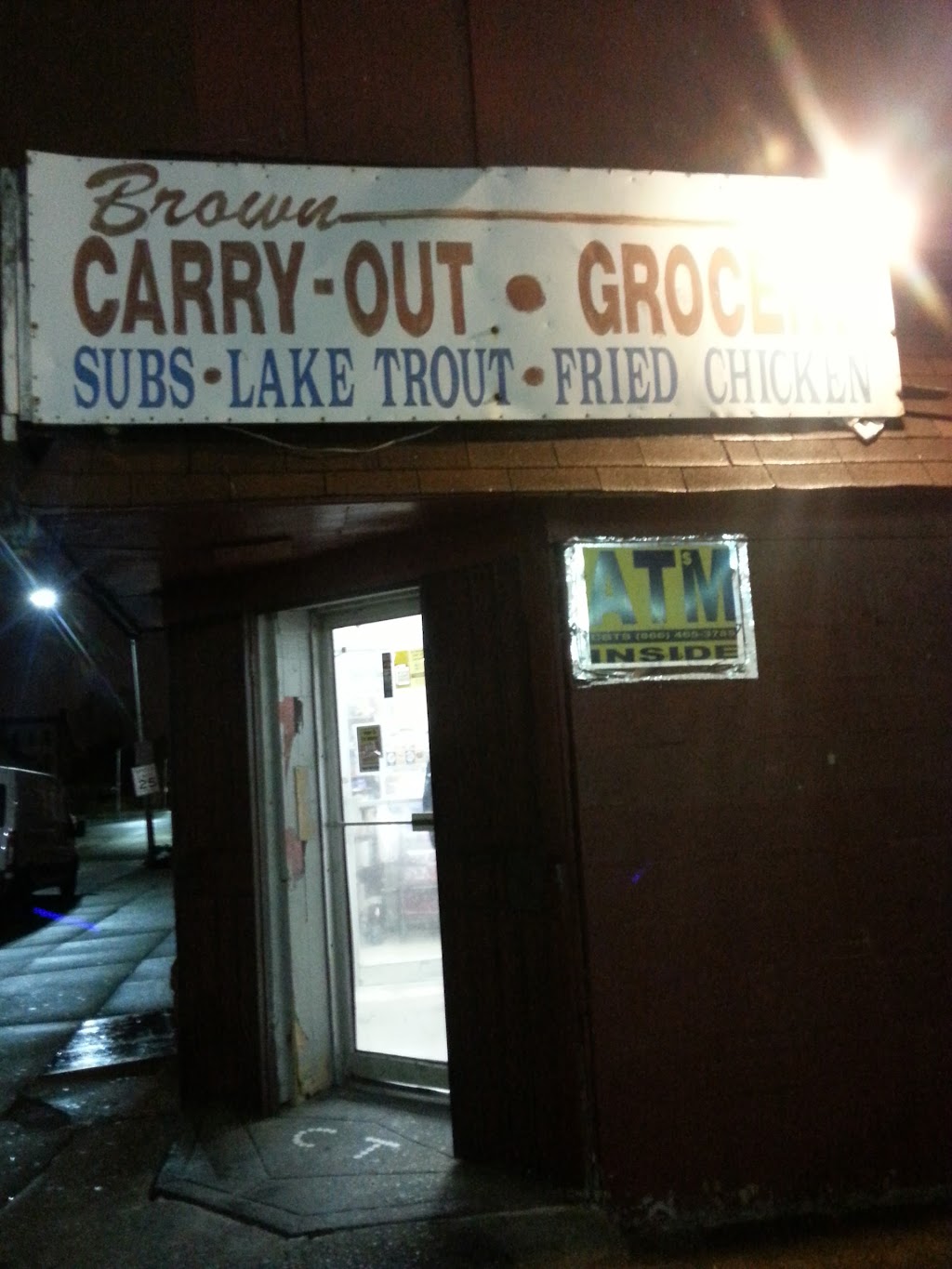 Brown Grocery & Carry Out | restaurant | 1049 N Mount St, Baltimore, MD 21217, USA | 4105232288 OR +1 410-523-2288