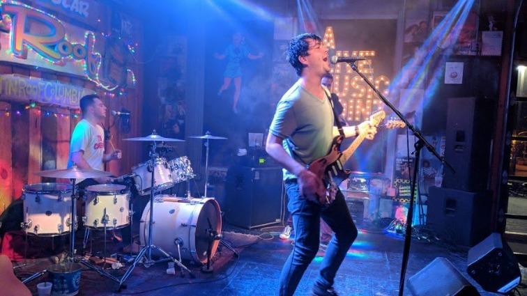 Tin Roof | restaurant | 1022 Senate St, Columbia, SC 29201, USA | 8037711558 OR +1 803-771-1558