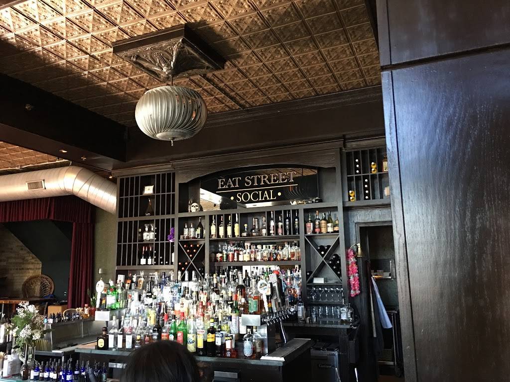Eat Street Social | restaurant | 18 W 26th St, Minneapolis, MN 55404, USA | 6127676850 OR +1 612-767-6850