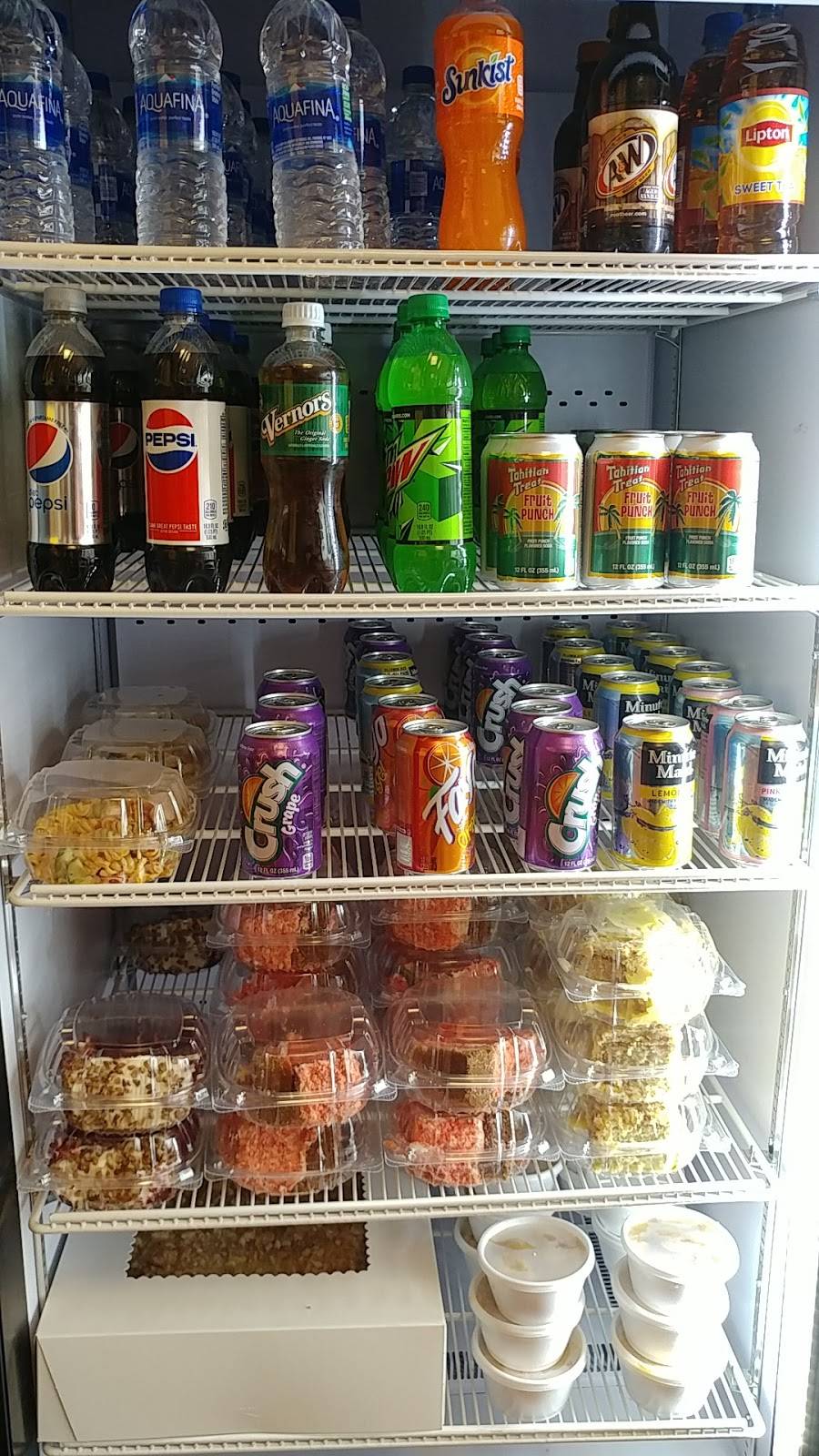 Claytons Kitchen & Catering | restaurant | 23513 Plymouth Rd, Redford Charter Twp, MI 48239, USA | 3135433233 OR +1 313-543-3233