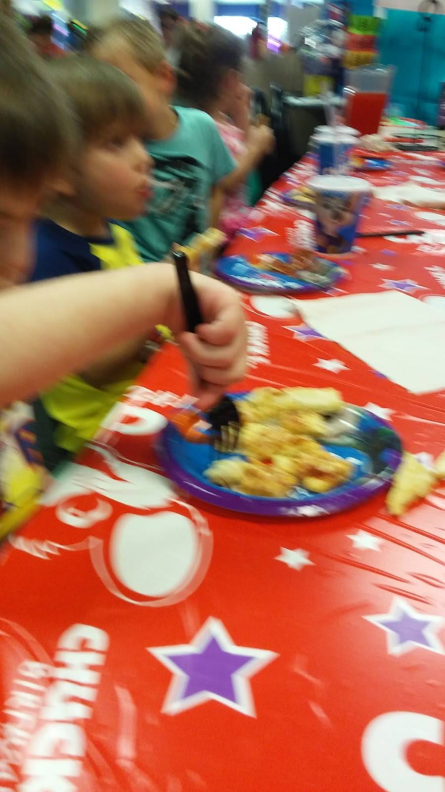 Chuck E. Cheese | restaurant | 2699 Lishelle Pl, Virginia Beach, VA 23452, USA | 7574680181 OR +1 757-468-0181