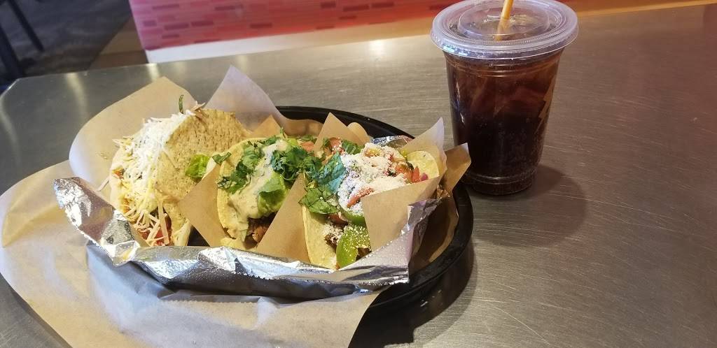 QDOBA Mexican Eats | restaurant | 1180 S Buckley Rd suite a, Aurora, CO 80017, USA | 3036958250 OR +1 303-695-8250