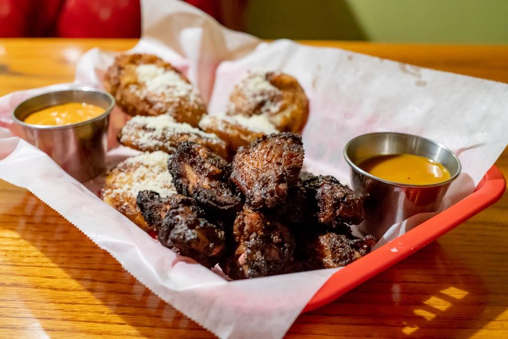 Evelyn & Olive | restaurant | 630 Madison Ave, Memphis, TN 38103, USA | 9017485422 OR +1 901-748-5422