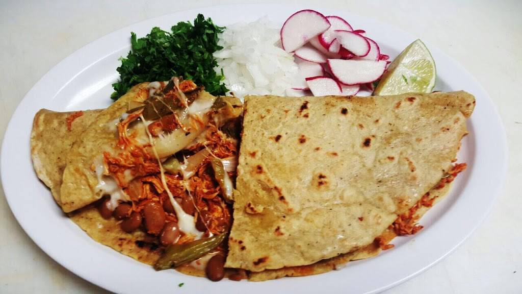 El Menudazo Mexican food | restaurant | 3100 E Lake Mead Blvd # 18, North Las Vegas, NV 89030, USA | 7029449706 OR +1 702-944-9706