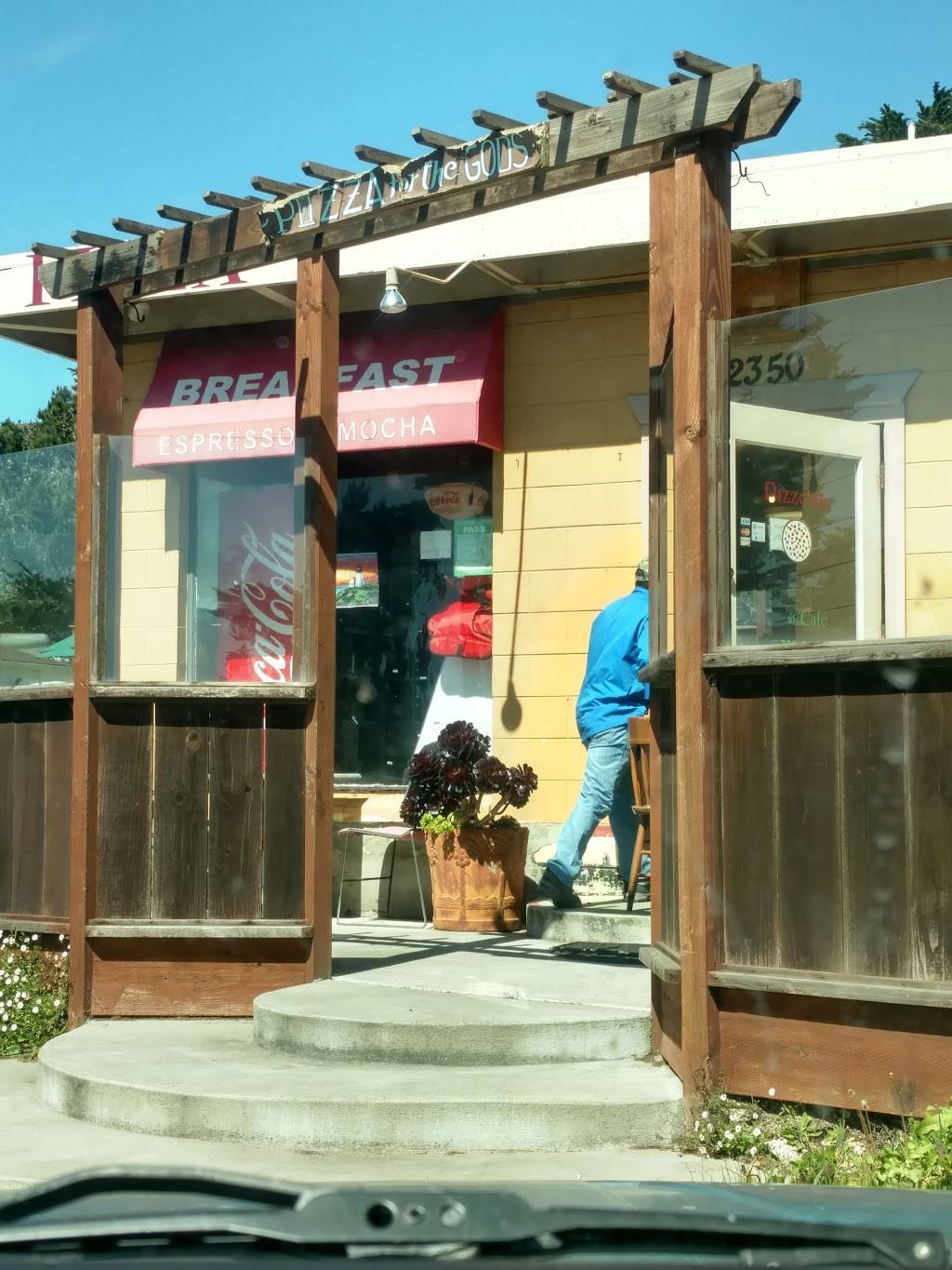 Odyssey Pizzeria & Cafe | restaurant | 2350 Carlos St, Moss Beach, CA 94038, USA | 6507285151 OR +1 650-728-5151