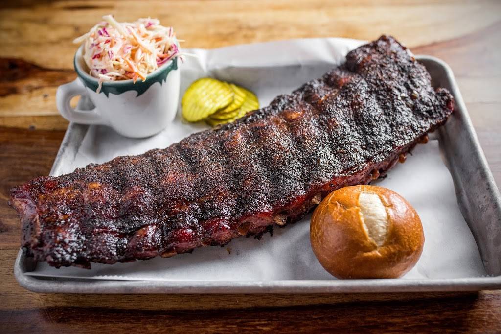 Honky Tonk BBQ | restaurant | 1800 S Racine Ave, Chicago, IL 60608, USA | 3122267427 OR +1 312-226-7427