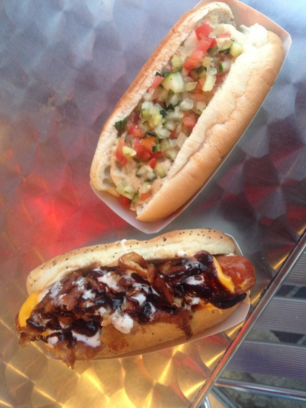 Vicious Dogs | restaurant | 3111, 5231 Lankershim Blvd, North Hollywood, CA 91601, USA | 8189853647 OR +1 818-985-3647