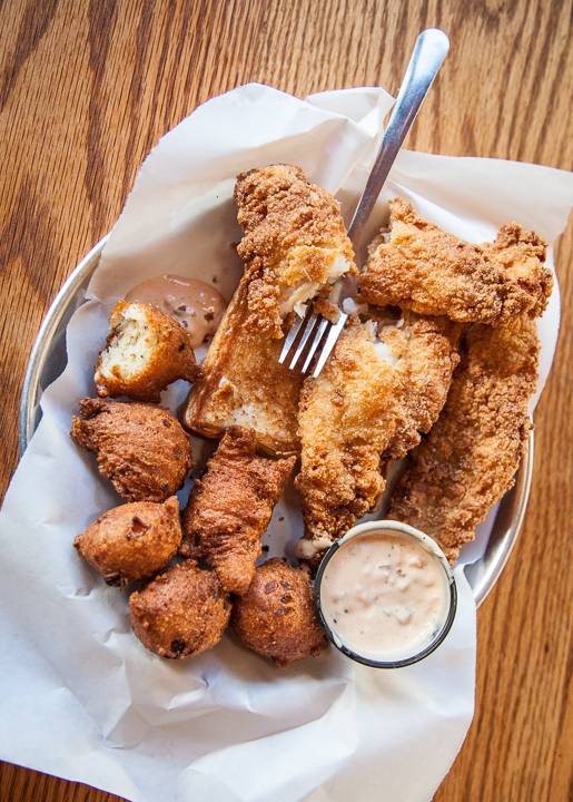 Martins Bar-B-Que Joint | restaurant | 3408 Indian Lake Dr, Louisville, KY 40241, USA | 5022424666 OR +1 502-242-4666