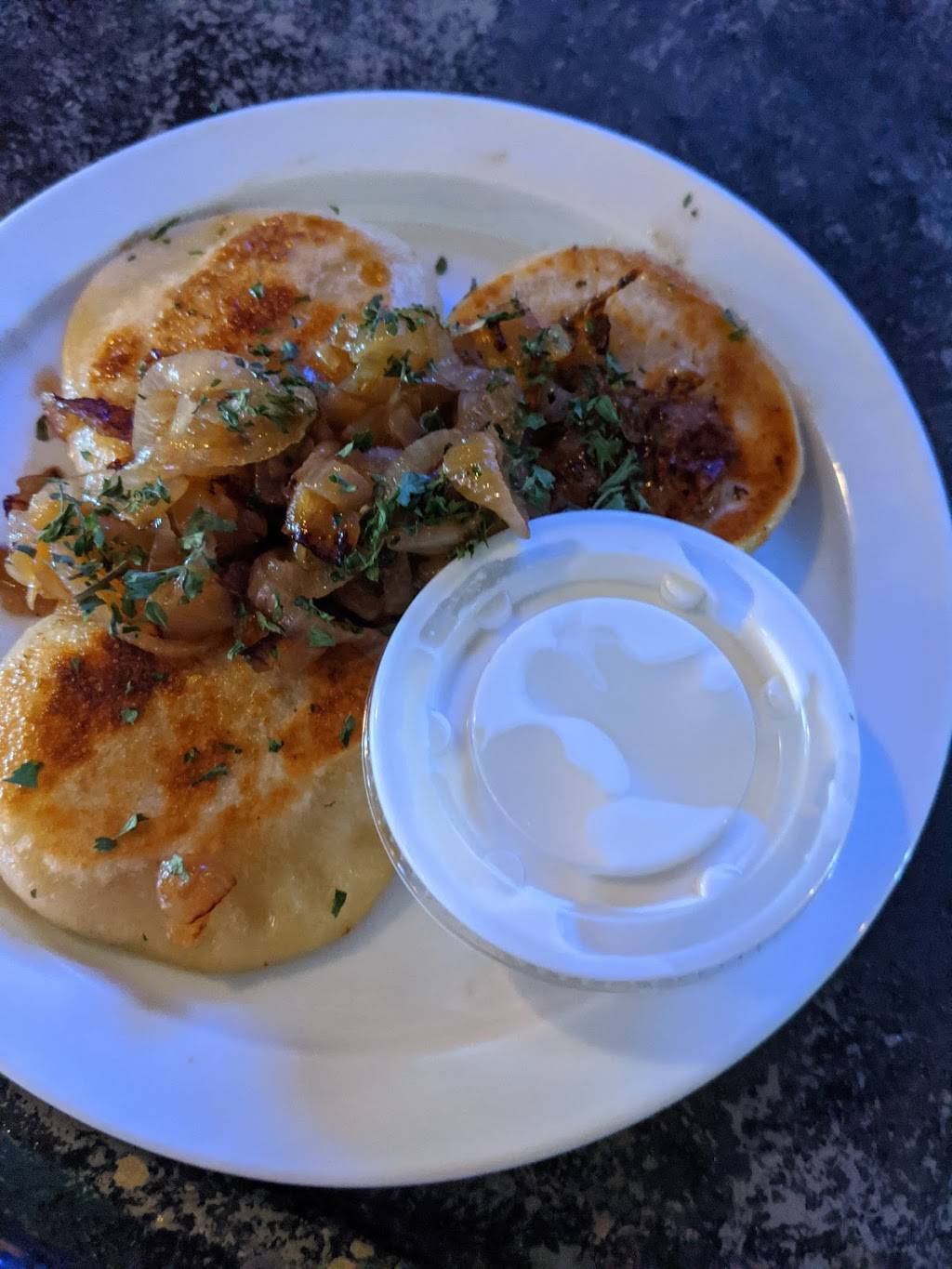 The Hydrant Pub and Grub | restaurant | 786 Front St, Berea, OH 44017, USA | 4405327060 OR +1 440-532-7060