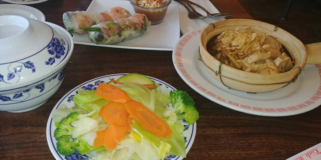 Daos Tai Pans Restaurant | restaurant | 446 N Wilmot Rd, Tucson, AZ 85711, USA | 5207220055 OR +1 520-722-0055