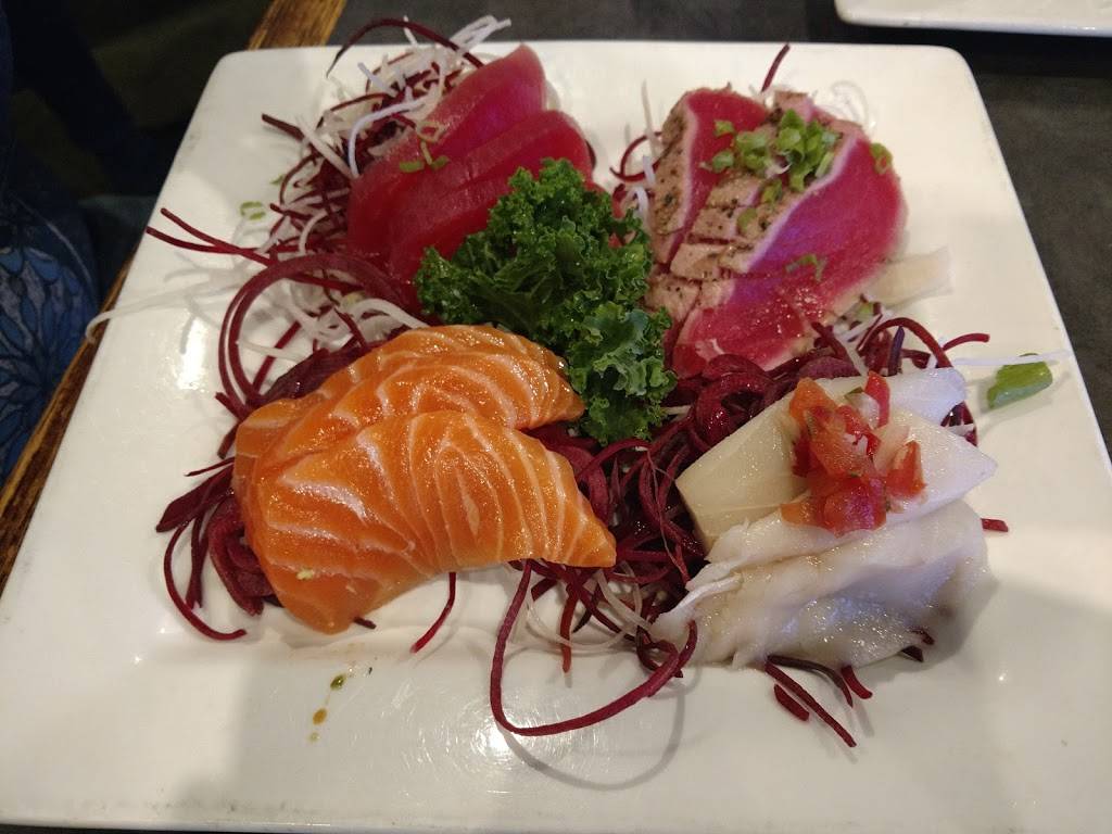 Sakana Sushi and Grill | restaurant | 20250 N 59th Ave, Glendale, AZ 85308, USA | 6235663595 OR +1 623-566-3595