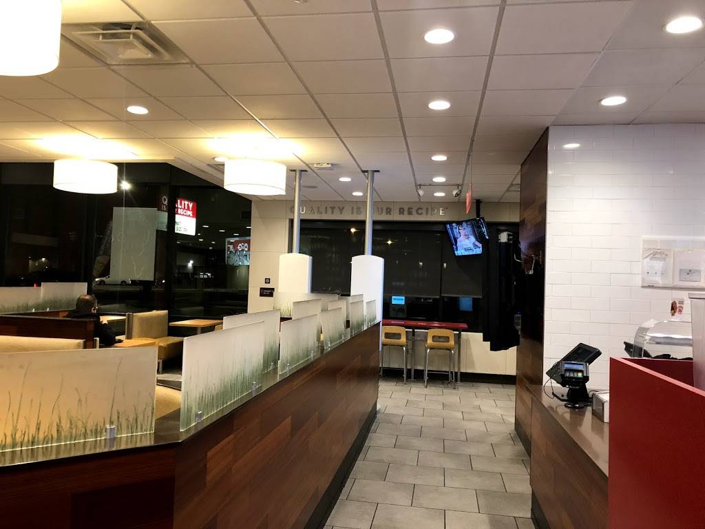 Wendys | restaurant | 2312 N Ashland Ave, Chicago, IL 60614, USA | 7733277398 OR +1 773-327-7398
