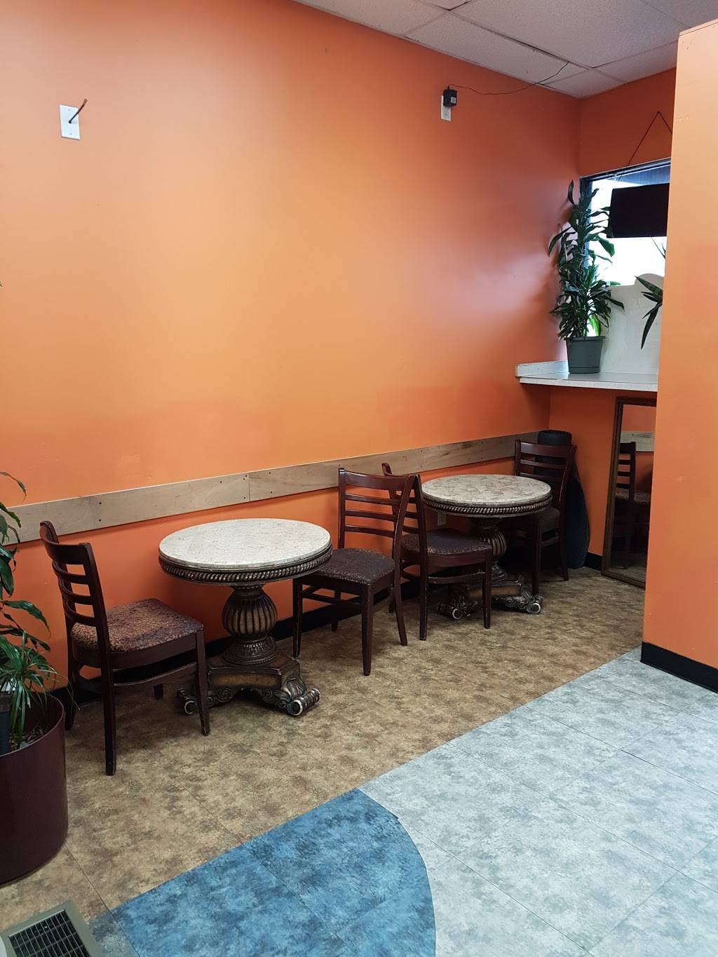 Corner Stone Pizza Cafe | restaurant | 5 Bowdoin St, Boston, MA 02124, USA | 6178250033 OR +1 617-825-0033