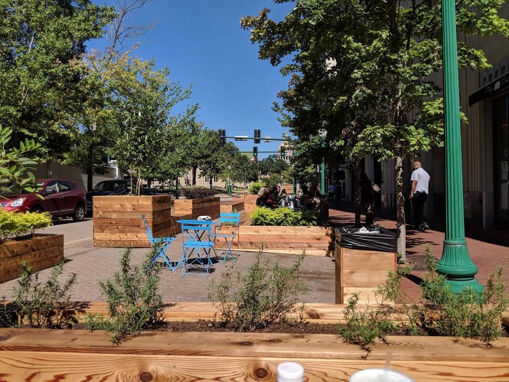 Basils Downtown | meal delivery | 120 N Congress St, Jackson, MS 39201, USA | 6019449888 OR +1 601-944-9888