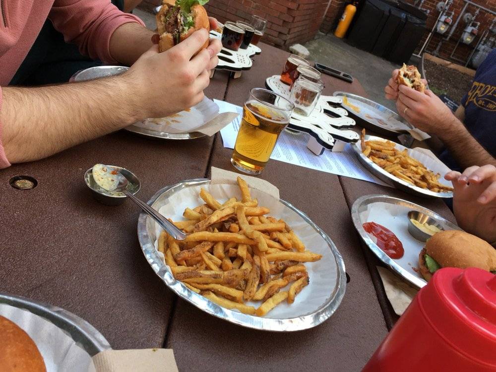 Bull City Burger and Brewery | restaurant | 107 E Parrish St, Durham, NC 27701, USA | 9196802333 OR +1 919-680-2333