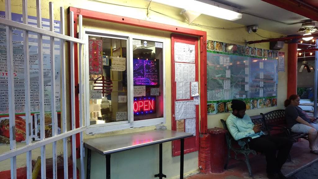 Cafe Chung King | meal takeaway | 1250 NW 54th St, Miami, FL 33142, USA | 3057581181 OR +1 305-758-1181