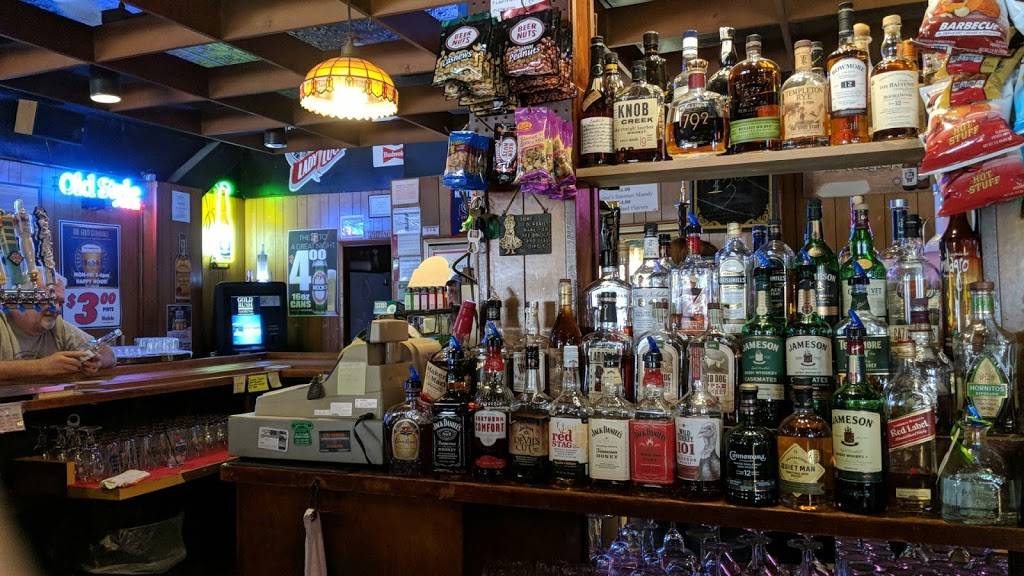 Eatons Redwood Inn | restaurant | 118 W Chicago St, Elgin, IL 60123, USA | 8477429032 OR +1 847-742-9032