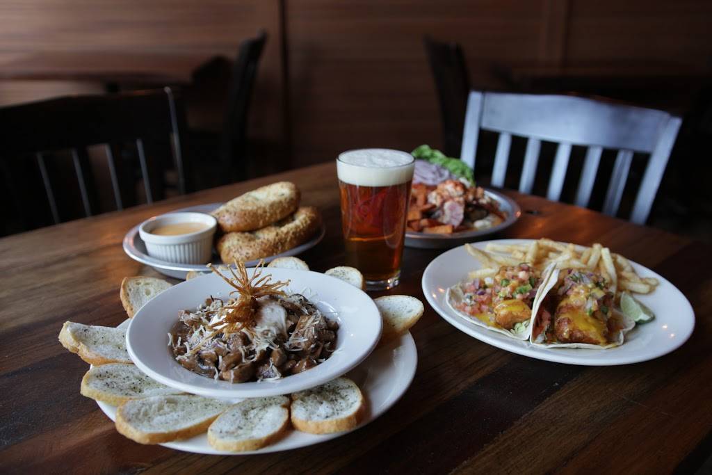 Town Hall Brewery | restaurant | 1430 S Washington Ave, Minneapolis, MN 55454, USA | 6123398696 OR +1 612-339-8696