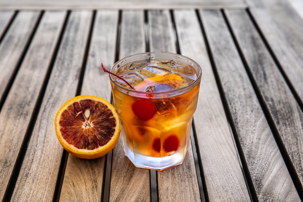 San Bar Courtyard | restaurant | 27267 Perdido Beach Blvd #102, Orange Beach, AL 36561, USA | 2512737374 OR +1 251-273-7374