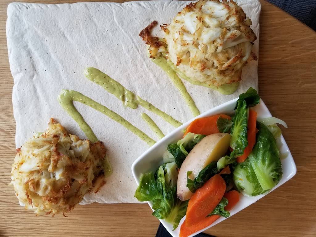 16 On The Park | restaurant | 16, 800 N Wolfe St, Baltimore, MD 21205, USA | 4435248450 OR +1 443-524-8450