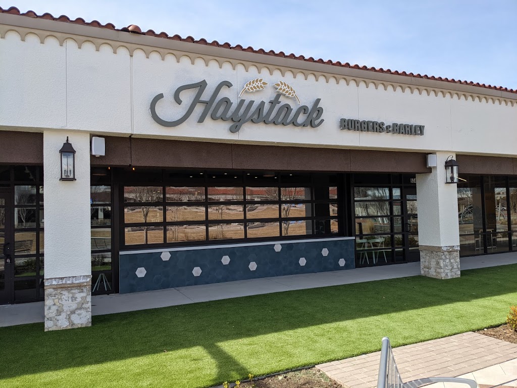 Haystack Burgers and Barley | restaurant | 6859 Arapaho Rd #604, Dallas, TX 75248, USA | 9728639646 OR +1 972-863-9646